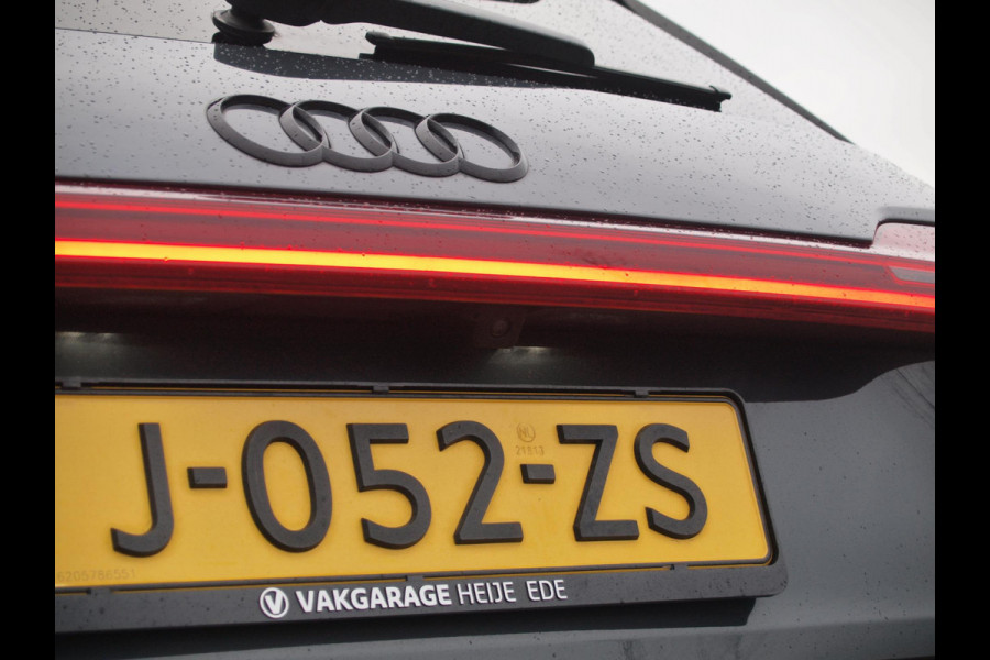 Audi e-tron 55 quattro Business edition 95 kWh | 21 Inch | Camera | Apple Carplay | Sfeerverlichting | Stoelmemory |