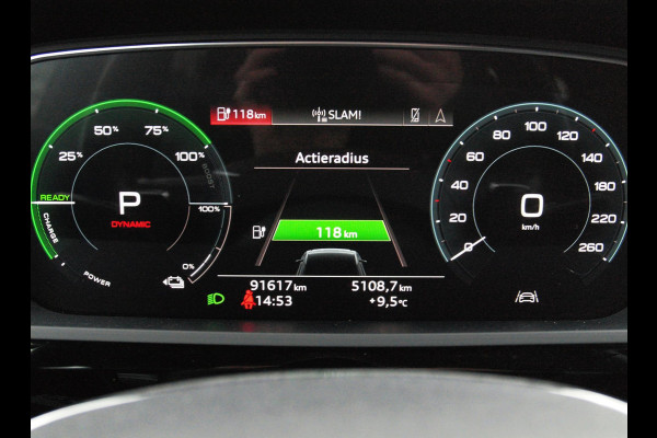 Audi e-tron 55 quattro Business edition 95 kWh | 21 Inch | Camera | Apple Carplay | Sfeerverlichting | Stoelmemory |