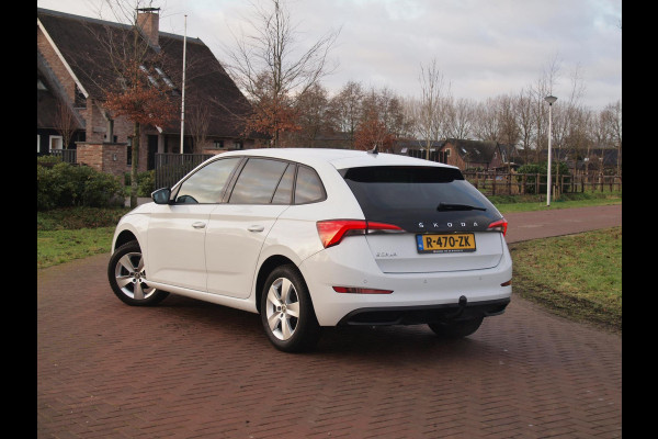 Škoda SCALA 1.0 TSI Sport Business | Apple Carplay | Trekhaak | Parkeensensoren | Sportstoelen | NL-Auto |
