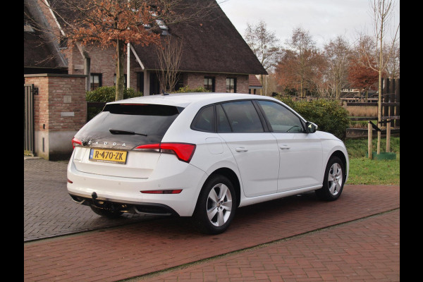 Škoda SCALA 1.0 TSI Sport Business | Apple Carplay | Trekhaak | Parkeensensoren | Sportstoelen | NL-Auto |