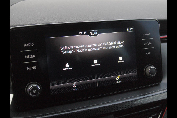 Škoda SCALA 1.0 TSI Sport Business | Apple Carplay | Trekhaak | Parkeensensoren | Sportstoelen | NL-Auto |