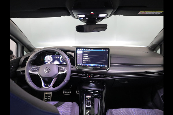 Volkswagen Golf 1.5 eHybrid GTE 272 pk Automaat (DSG) | Verlengde garantie | Navigatie | Trekhaak (wegklapbaar) | Parkeersensoren | Ropndomzicht camera | Stoelverwarming |