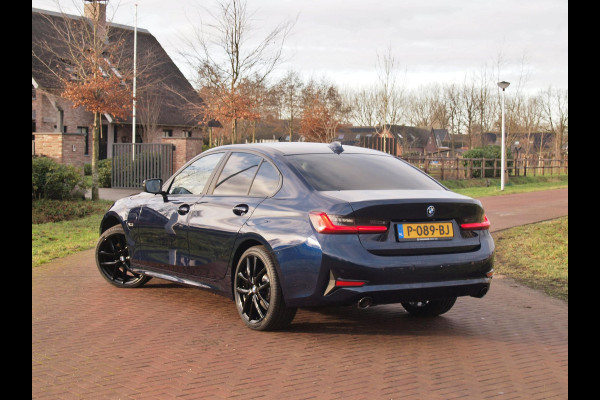 BMW 3-serie 320e Business Edition Plus | Plug-in Hybride | 19 Inch zwarte velgen | Sportstoelen | Leer | NL-Auto |