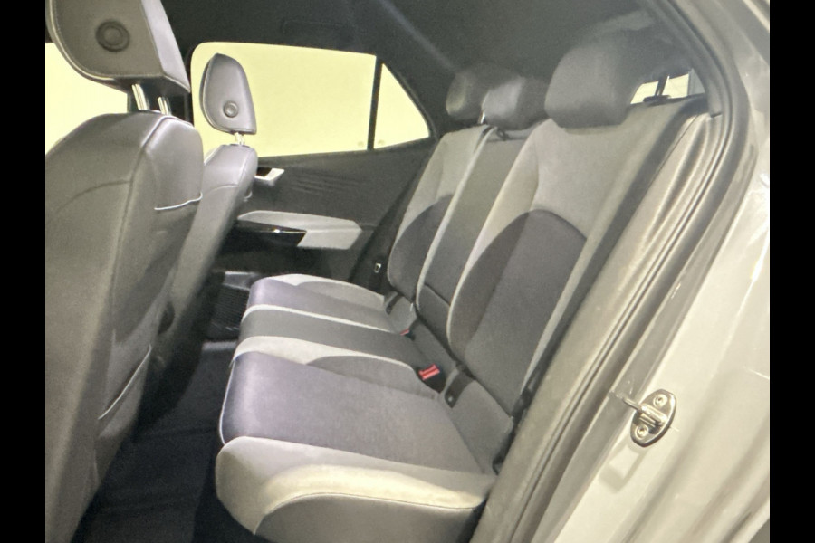 Volkswagen ID.3 Pro 58 kWh "18 inch Lichtmetalen Velgen | Zwart dak | Parkeersensoren