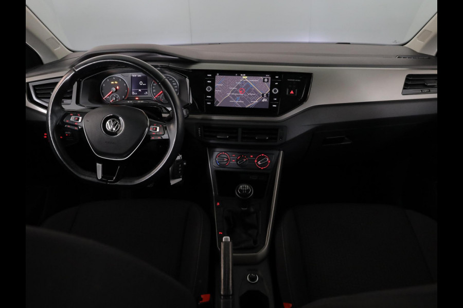 Volkswagen Polo 1.0 TSI Comfortline 95 pk | Navigatie | Parkeersensoren | Adaptieve cruise control | Apple Carplay/Android Auto |