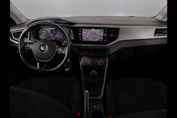Volkswagen Polo 1.0 TSI Comfortline 95 pk | Navigatie | Parkeersensoren | Adaptieve cruise control | Apple Carplay/Android Auto |