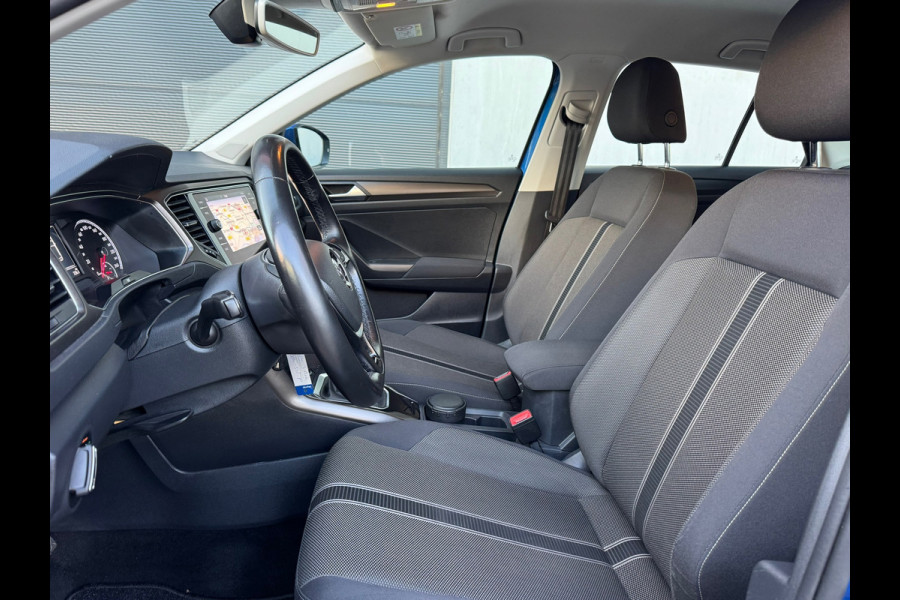 Volkswagen T-Roc 1.0 TSI Style * Navigatie * Led * Stoelverwarming * Adaptieve Cruise Control *