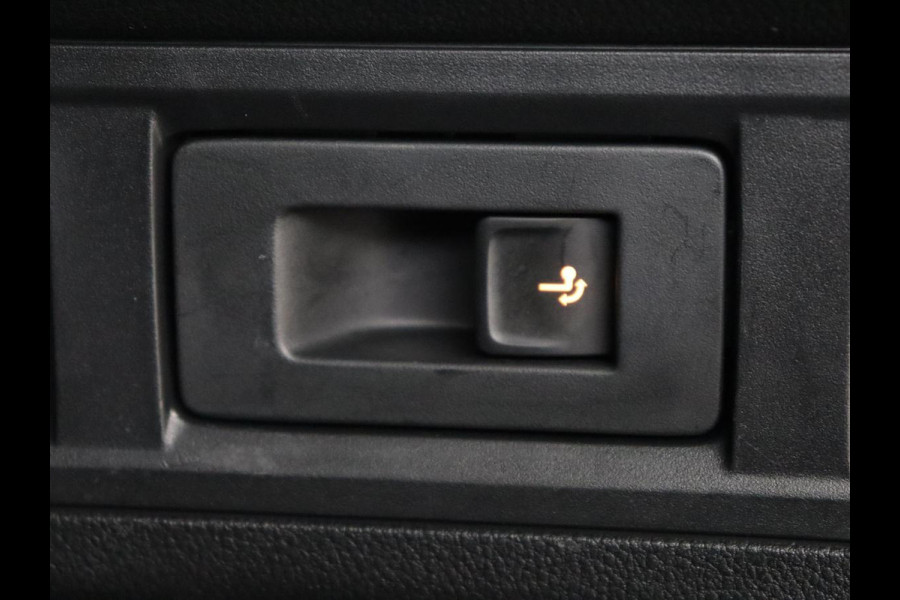 Škoda Octavia 1.0 TSI Business Edition Plus | Stoelverwarming | Adaptive cruise | Trekhaak | Carplay | Sfeerverlichting | Navigatie | Keyless | Full LED | Parkeerhulp | Climate control