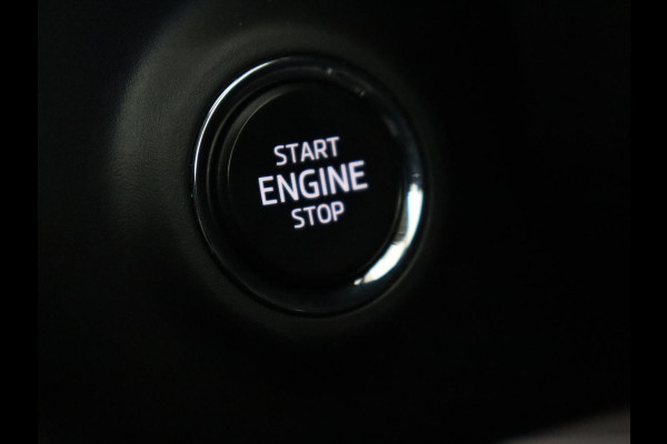 Škoda Octavia 1.0 TSI Business Edition Plus | Stoelverwarming | Adaptive cruise | Trekhaak | Carplay | Sfeerverlichting | Navigatie | Keyless | Full LED | Parkeerhulp | Climate control