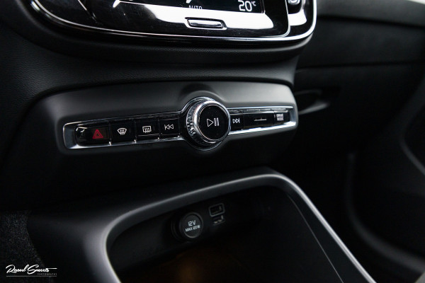 Volvo XC40 1.5 T5 Recharge R-Design | Zwenkbare trekhaak | Adaptieve cruise | Blis | Metallic |