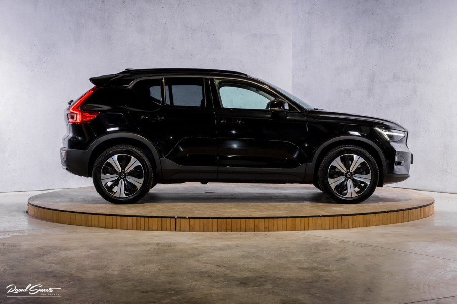 Volvo XC40 1.5 T5 Plug-in hybrid Ultimate Dark | Panorama dak | Adaptieve cruise | Blis | Memory | Harman Kardon |