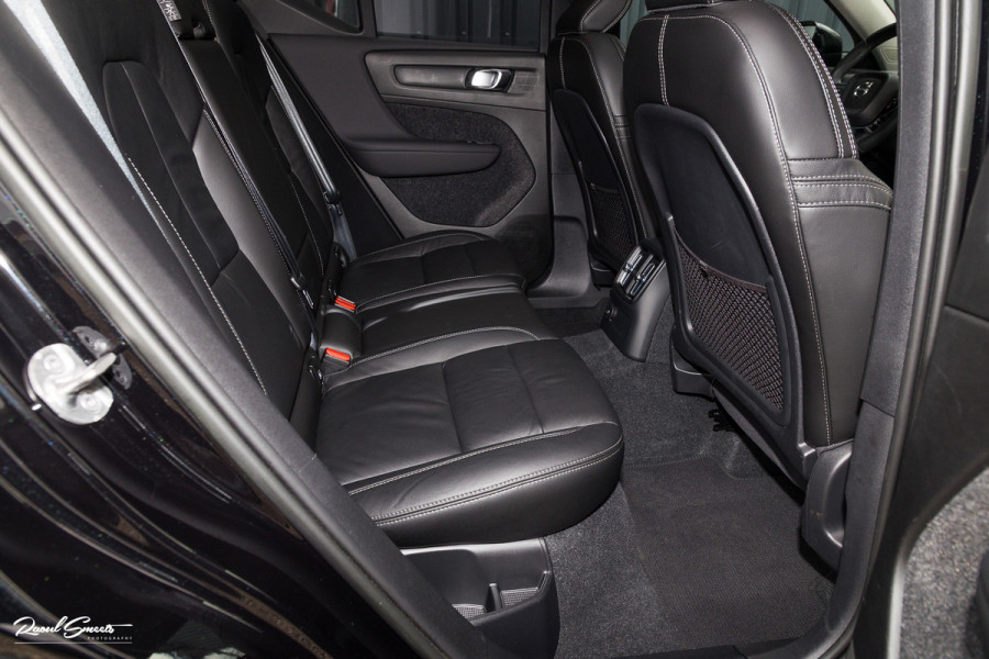 Volvo XC40 1.5 T5 Plug-in hybrid Ultimate Dark | Panorama dak | Adaptieve cruise | Blis | Memory | Harman Kardon |