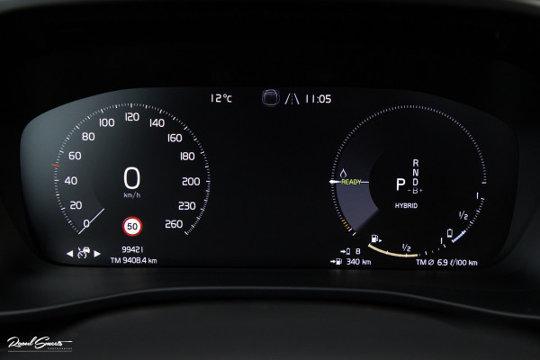 Volvo XC40 1.5 T5 Plug-in hybrid Ultimate Dark | Panorama dak | Adaptieve cruise | Blis | Memory | Harman Kardon |