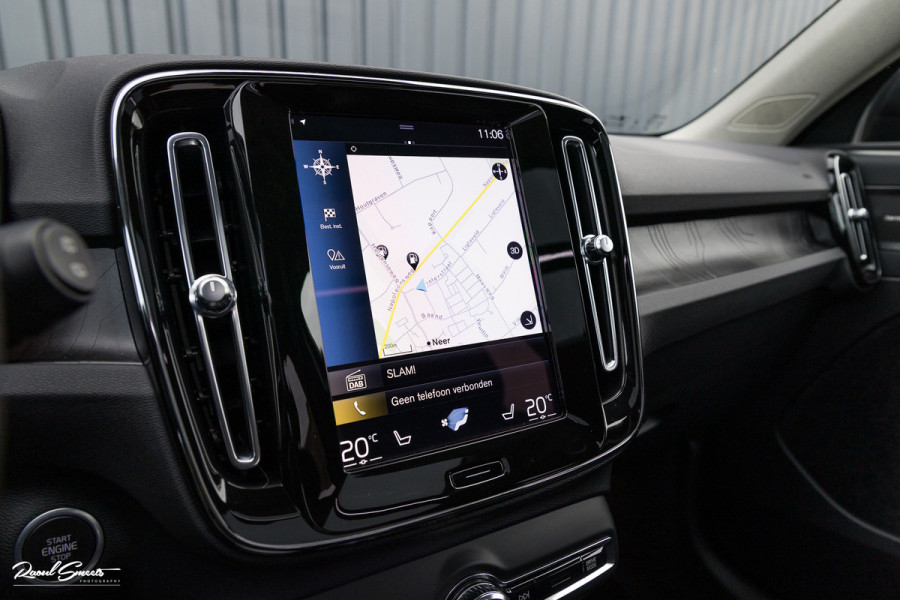 Volvo XC40 1.5 T5 Plug-in hybrid Ultimate Dark | Panorama dak | Adaptieve cruise | Blis | Memory | Harman Kardon |