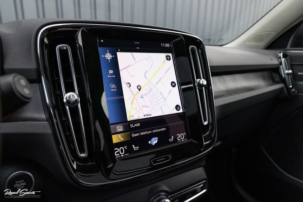 Volvo XC40 1.5 T5 Plug-in hybrid Ultimate Dark | Panorama dak | Adaptieve cruise | Blis | Memory | Harman Kardon |