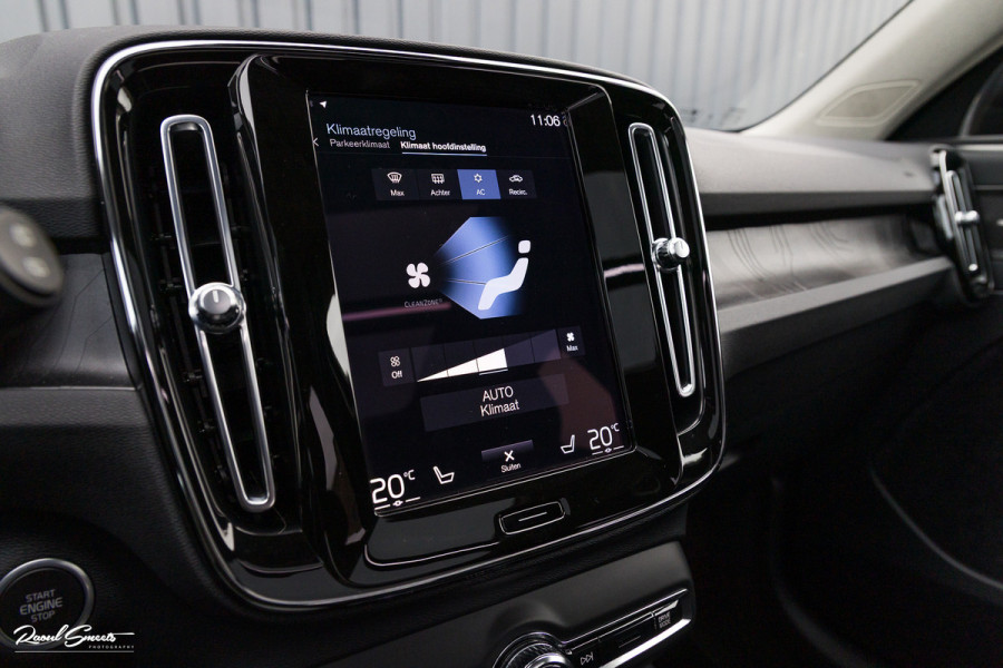 Volvo XC40 1.5 T5 Plug-in hybrid Ultimate Dark | Panorama dak | Adaptieve cruise | Blis | Memory | Harman Kardon |