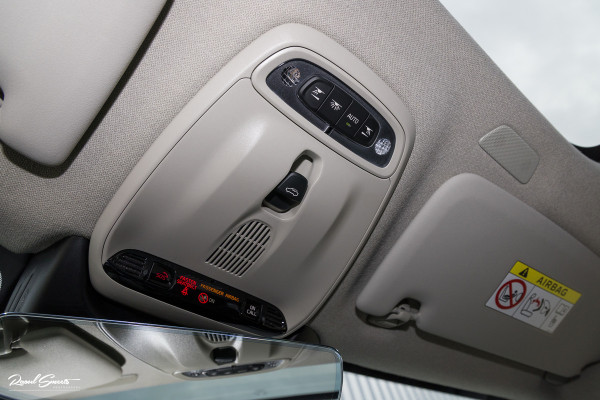 Volvo XC40 1.5 T5 Plug-in hybrid Ultimate Dark | Panorama dak | Adaptieve cruise | Blis | Memory | Harman Kardon |