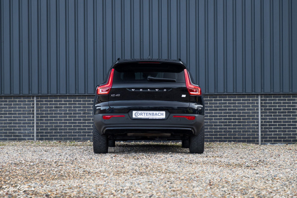 Volvo XC40 1.5 T5 Plug-in hybrid Ultimate Dark | Panorama dak | Adaptieve cruise | Blis | Memory | Harman Kardon |
