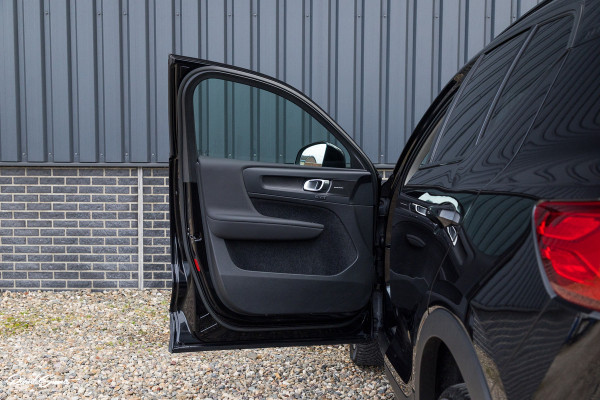 Volvo XC40 1.5 T5 Plug-in hybrid Ultimate Dark | Panorama dak | Adaptieve cruise | Blis | Memory | Harman Kardon |