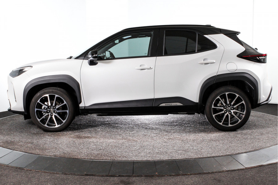 Toyota Yaris Cross 1.5 Hybrid 130 GR Sport | Dig.Cockpit | Adapt.Cruise | Head-up | Stoel+Stuurverw. | 360 Camera | PDC + NAV + App.Connect (Draadloos) | ECC | LM 18" | 9816