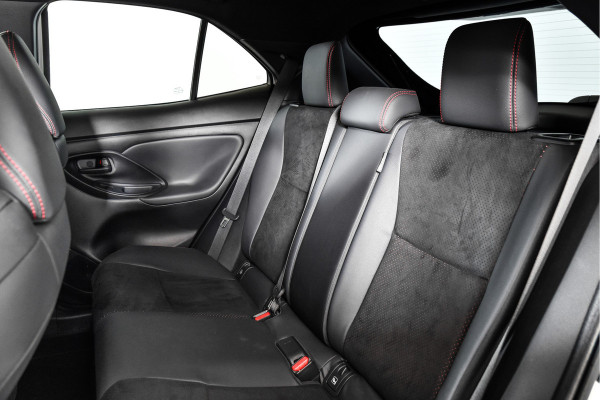 Toyota Yaris Cross 1.5 Hybrid 130 GR Sport | Dig.Cockpit | Adapt.Cruise | Head-up | Stoel+Stuurverw. | 360 Camera | PDC + NAV + App.Connect (Draadloos) | ECC | LM 18" | 9816