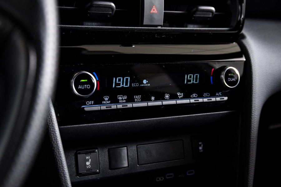 Toyota Yaris Cross 1.5 Hybrid 130 GR Sport | Dig.Cockpit | Adapt.Cruise | Head-up | Stoel+Stuurverw. | 360 Camera | PDC + NAV + App.Connect (Draadloos) | ECC | LM 18" | 9816