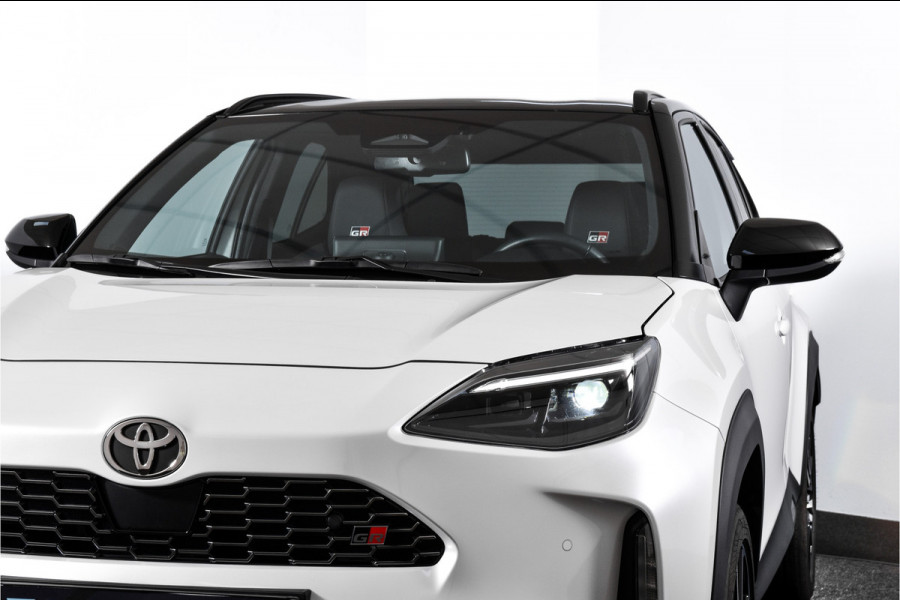 Toyota Yaris Cross 1.5 Hybrid 130 GR Sport | Dig.Cockpit | Adapt.Cruise | Head-up | Stoel+Stuurverw. | 360 Camera | PDC + NAV + App.Connect (Draadloos) | ECC | LM 18" | 9816