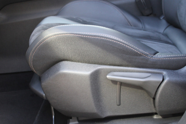 Peugeot 3008 1.2 PureTech GT Trekhaak | Navigatie | Adaptieve cruise