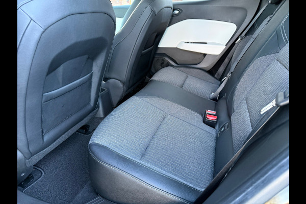 Renault Clio 1.0 TCe Intens - Groot Navi - Climate - Camera - Parkeerhulp - Org.NL