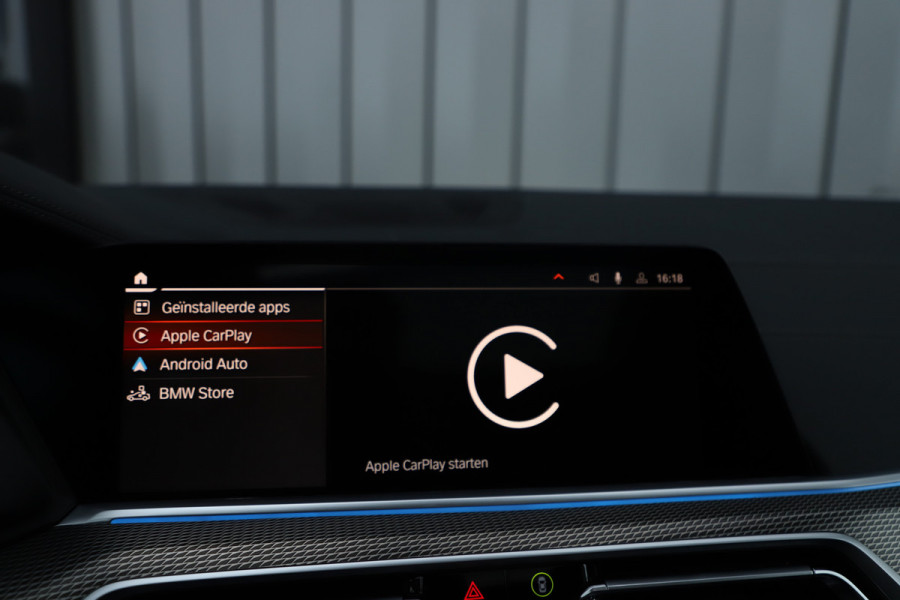 BMW X5 xDrive45e M | 394PK | Luchtvering | Head-up | Massage | M-Stoelen | Sfeerverlichting | Keyless-go | Stoelkoeling | Trekhaak | 20