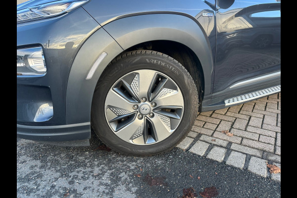 Hyundai Kona EV Premium 64 kWh SOH 100%|TREKHAAK