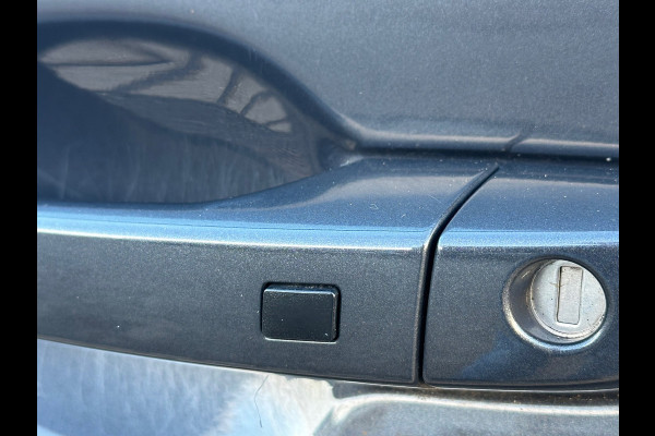 Hyundai Kona EV Premium 64 kWh SOH 100%|TREKHAAK