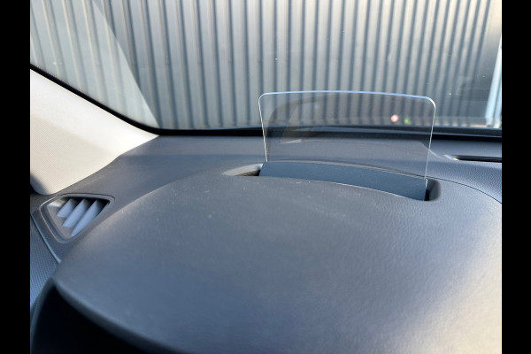 Hyundai Kona EV Premium 64 kWh SOH 100%|TREKHAAK