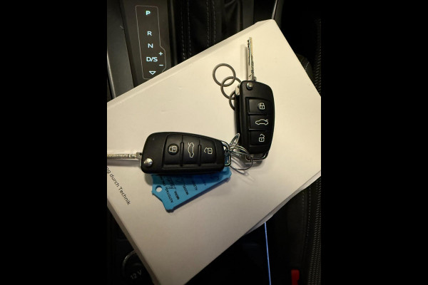 Audi Q3 Sportback 45 TFSI e 3xS-LINE 20'' BLACKLINE PANO/DAB/CARPLAY/CAM/V-COCKPIT///