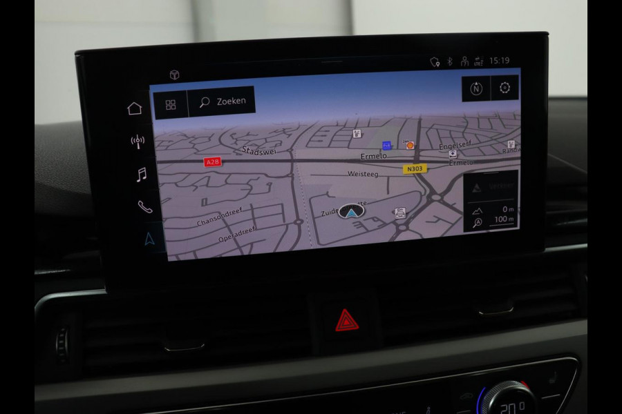 Audi A4 35 TFSI Business Edition | Leder | Stoelverwarming | Adaptive cruise | Virtual Cockpit | Sportstoelen | Carplay | Full LED | Navigatie | Parkeerhulp | Climate control | DAB | Bluetooth