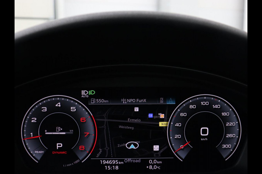Audi A4 35 TFSI Business Edition | Leder | Stoelverwarming | Adaptive cruise | Virtual Cockpit | Sportstoelen | Carplay | Full LED | Navigatie | Parkeerhulp | Climate control | DAB | Bluetooth
