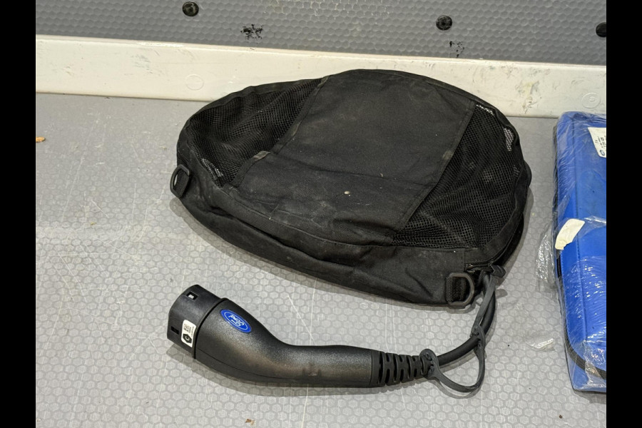 Ford Transit Custom 340 1.0 EcoBoost L1H1 PHEV Trend Cruise Control Airco Navigatie