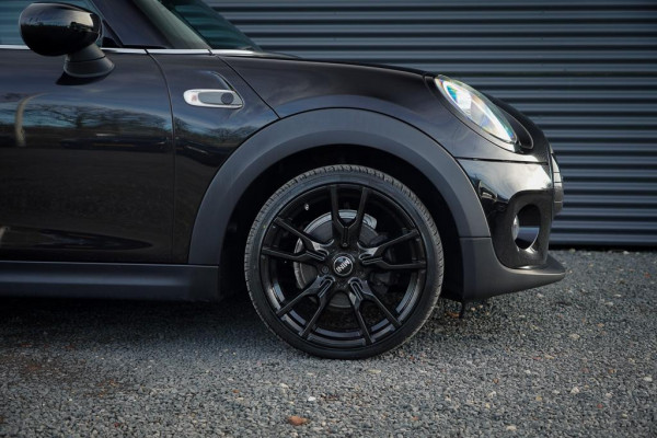 MINI Mini Electric Essential 33 kWh / Sportstoel / Camera / Navi / Stoelverwarming / Incl BTW