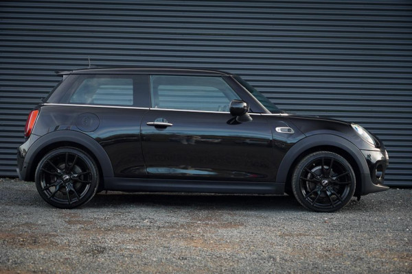 MINI Mini Electric Essential 33 kWh / Sportstoel / Camera / Navi / Stoelverwarming / Incl BTW