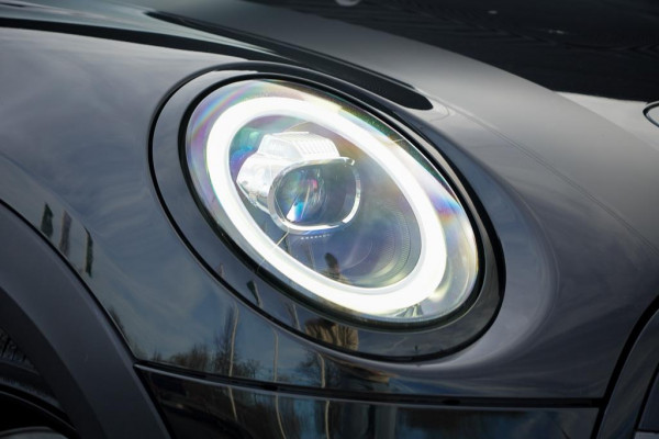 MINI Mini Electric Essential 33 kWh / Sportstoel / Camera / Navi / Stoelverwarming / Incl BTW