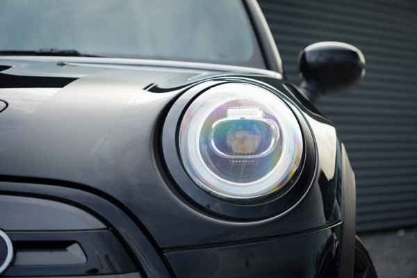 MINI Mini Electric Essential 33 kWh / Sportstoel / Camera / Navi / Stoelverwarming / Incl BTW