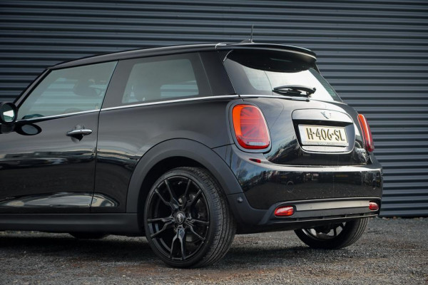 MINI Mini Electric Essential 33 kWh / Sportstoel / Camera / Navi / Stoelverwarming / Incl BTW