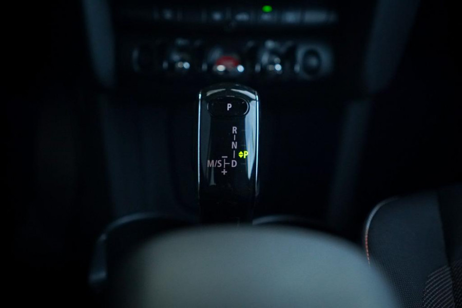 MINI Mini 1.5 Chili / Aut / Navi / Clima / Cruise / LED / Facelift