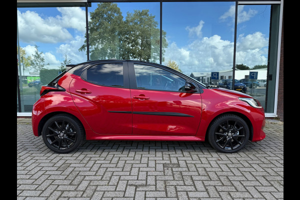 Toyota Yaris 1.5 Hybrid Executive - Automaat - JBL - Climate - Navi - Winterpakket