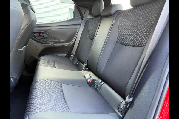 Toyota Yaris 1.5 Hybrid Executive - Automaat - JBL - Climate - Navi - Winterpakket