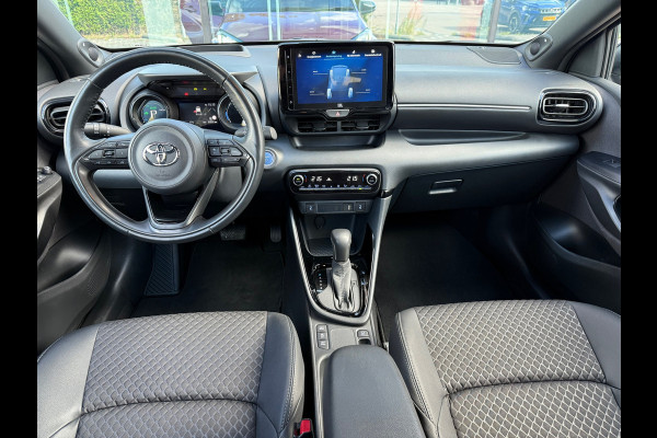 Toyota Yaris 1.5 Hybrid Executive - Automaat - JBL - Climate - Navi - Winterpakket