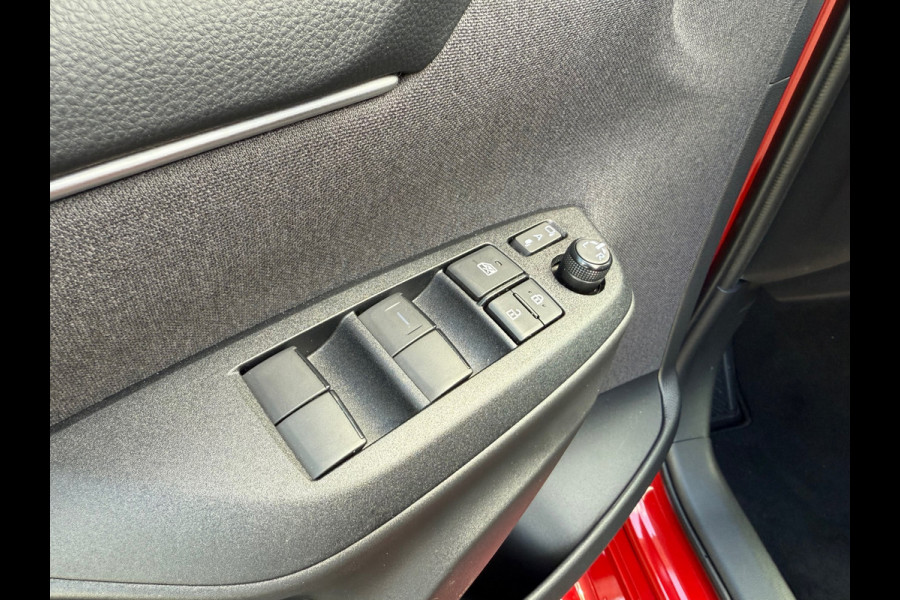 Toyota Yaris 1.5 Hybrid Executive - Automaat - JBL - Climate - Navi - Winterpakket