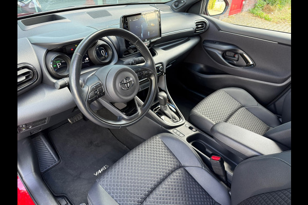 Toyota Yaris 1.5 Hybrid Executive - Automaat - JBL - Climate - Navi - Winterpakket