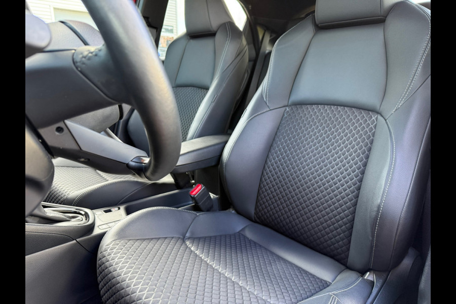 Toyota Yaris 1.5 Hybrid Executive - Automaat - JBL - Climate - Navi - Winterpakket