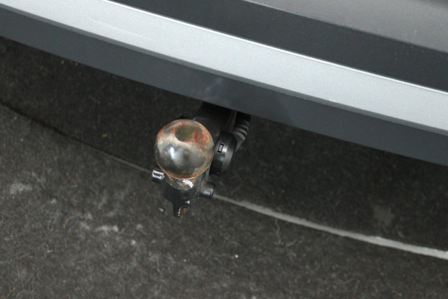 Volkswagen ID.4 First 77 kWh 93% SOH (TREKHAAK, CAMERA, STOELVERWARMING, CRUISE ADAPTIEF, SFEERVERLICHTING, PARKEERSENSOREN)